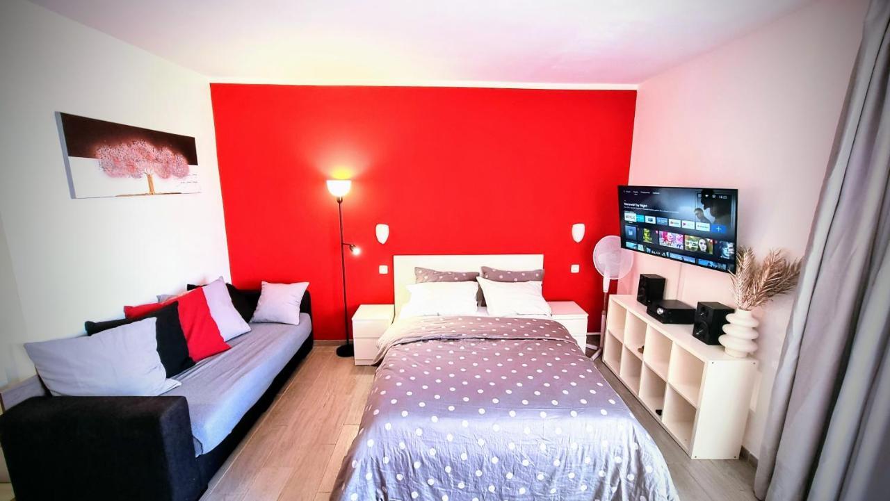Stunning Studio With A Sea View And Pool, Paraiso Del Sur 1309 아데제 외부 사진
