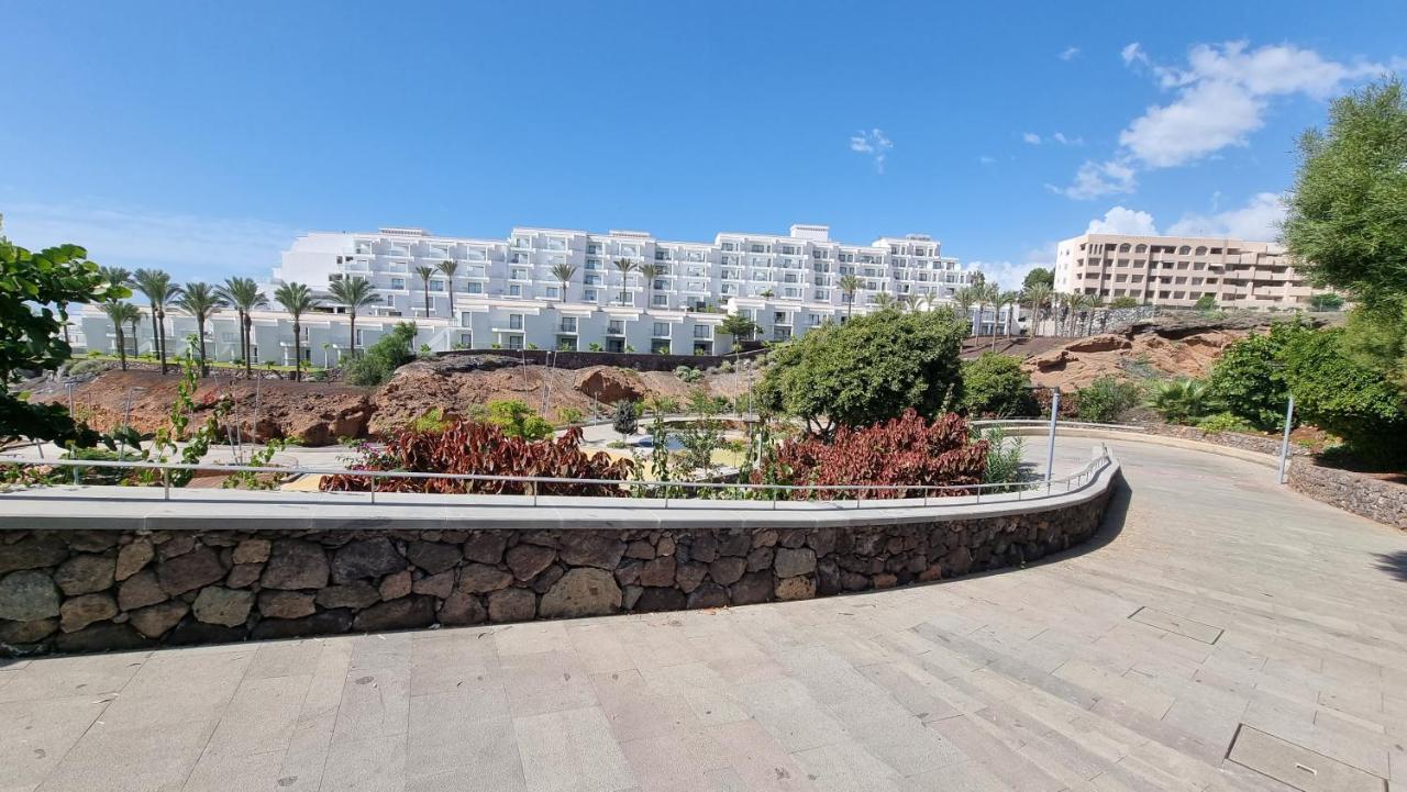 Stunning Studio With A Sea View And Pool, Paraiso Del Sur 1309 아데제 외부 사진